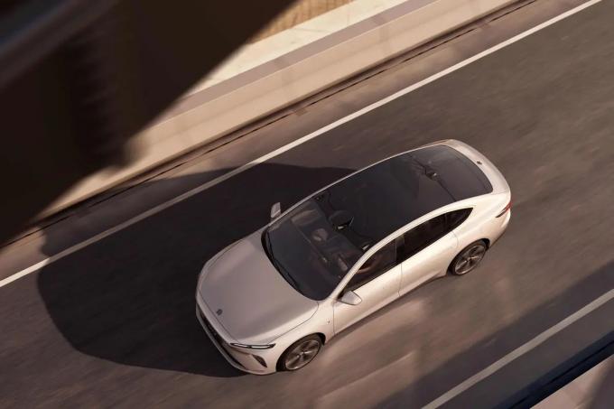 Nio Et7 4 cửa và 5 chỗ ngồi Xe năng lượng mới sang trọng 1